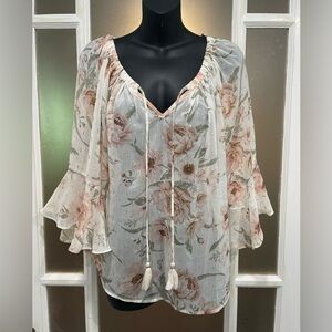 Love Stitch pretty blouse Sz S